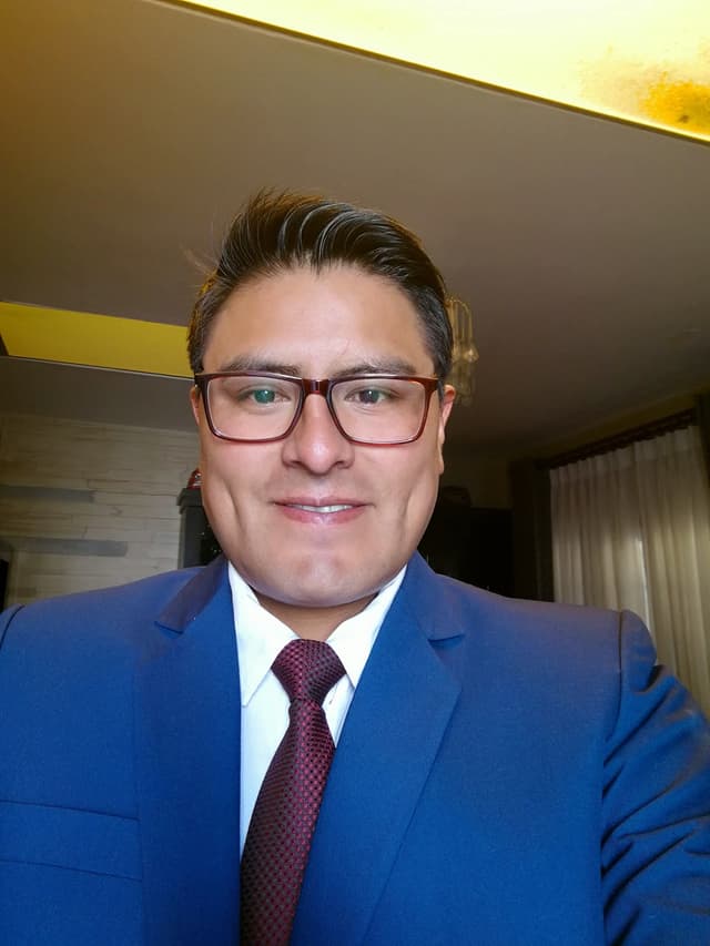 GONZALO CHIPANA VINO